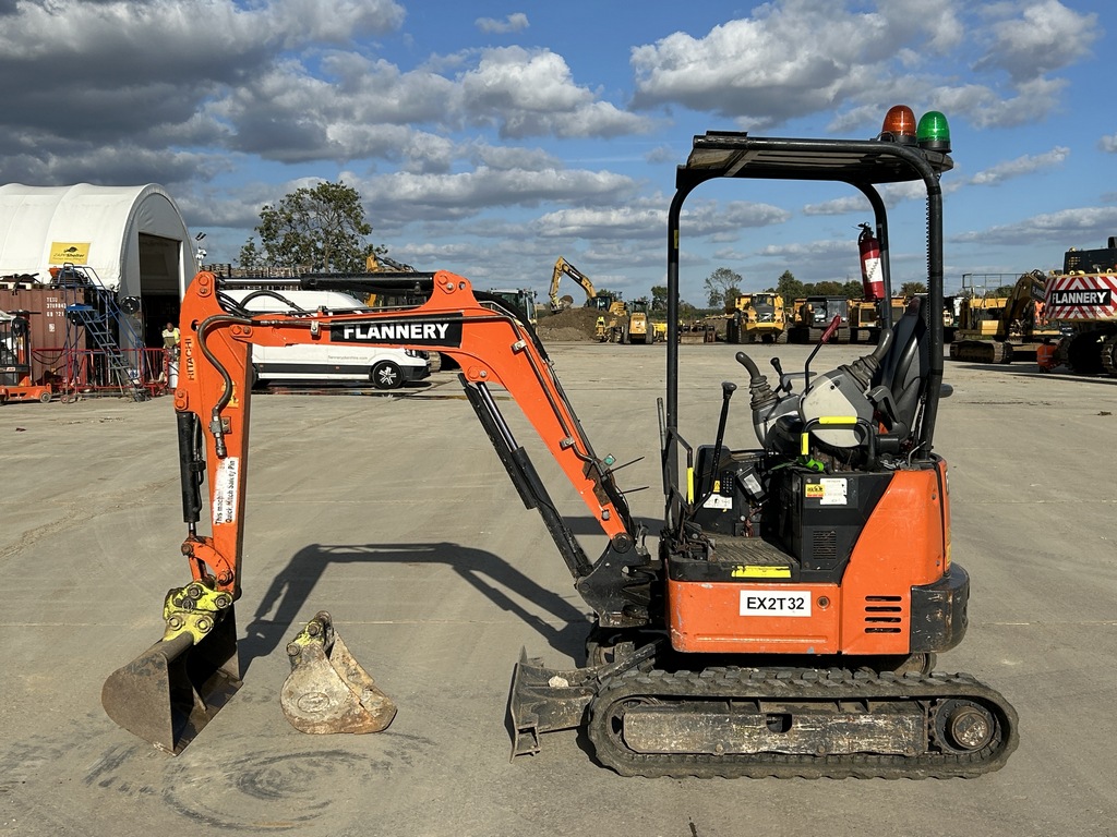 HITACHI ZX19U-5A