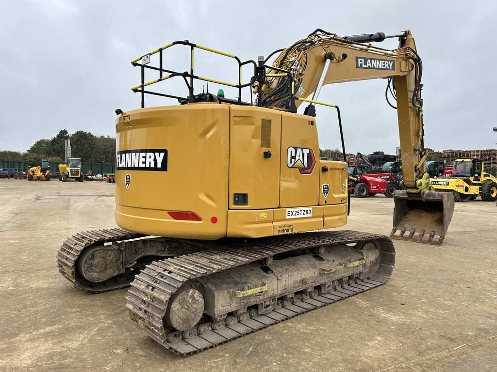CAT 325