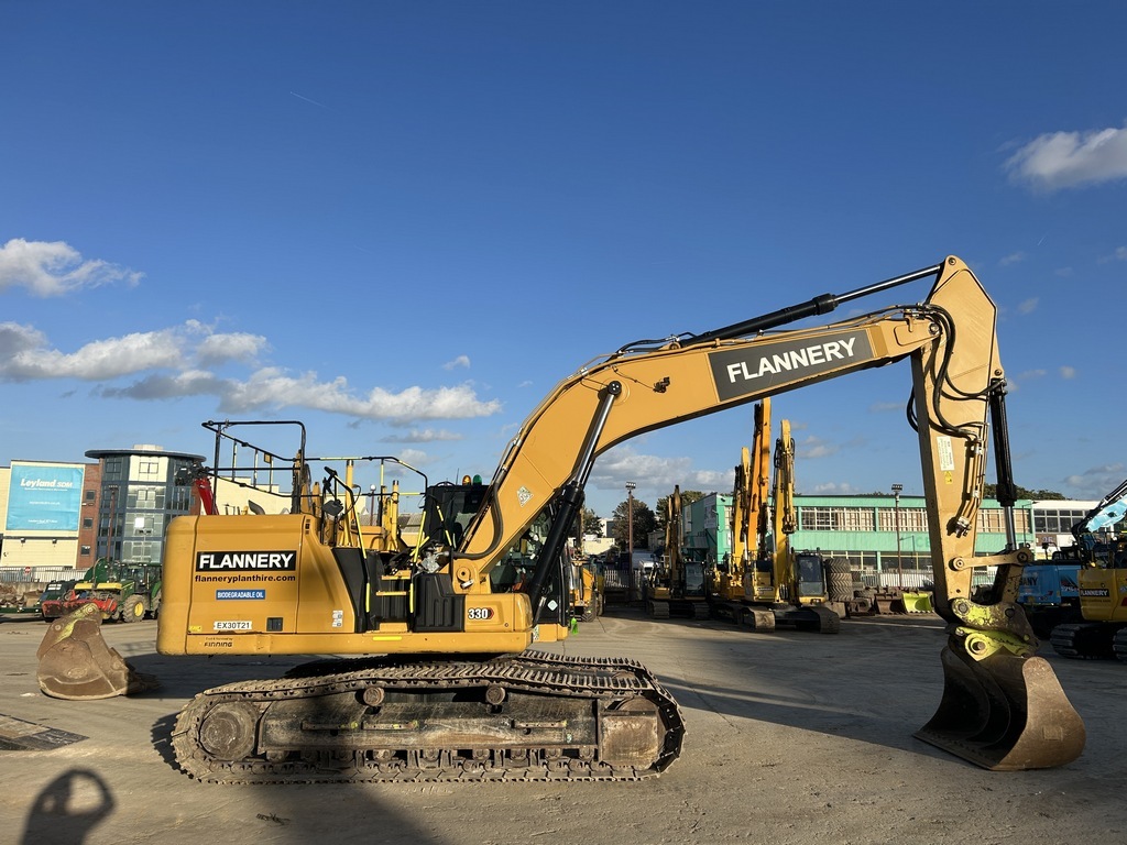2021 CAT 330